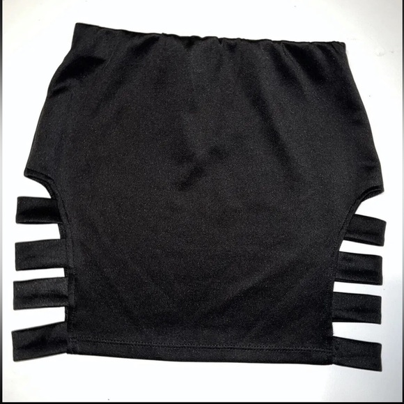 Black Hot Gal Mini Skirt Slit Sides CutOut Sketch Party Club Gothic Juniors Sz M - Picture 6 of 7